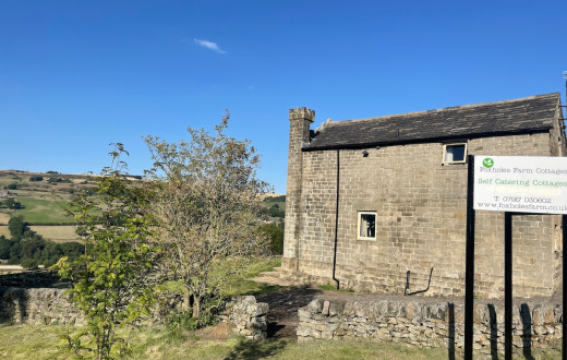 Historic Oak Beamed Apartment Sleeping 5 Bradfield