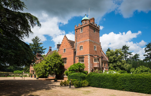 Spacious Country House Apartment