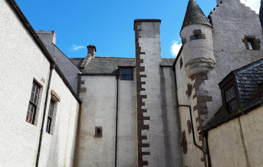 Hallgreen Castle rooms
