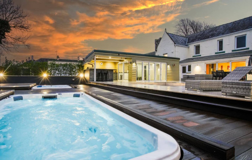 Lochside House