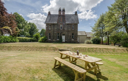 Albion House