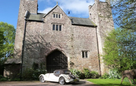 Welsh Gatehouse: Historical Castle with EV Charger